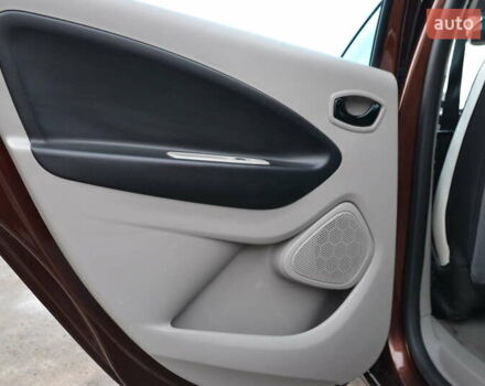 Коричневий Рено Зое, об'ємом двигуна 0 л та пробігом 143 тис. км за 6700 $, фото 20 на Automoto.ua