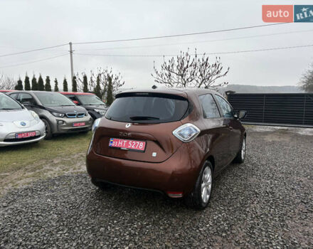 Коричневый Рено Зое, объемом двигателя 0 л и пробегом 129 тыс. км за 6200 $, фото 4 на Automoto.ua