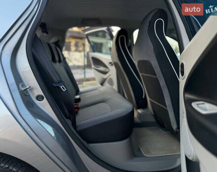 Коричневий Рено Зое, об'ємом двигуна 0 л та пробігом 133 тис. км за 6000 $, фото 41 на Automoto.ua