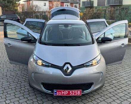 Коричневый Рено Зое, объемом двигателя 0 л и пробегом 133 тыс. км за 5999 $, фото 2 на Automoto.ua