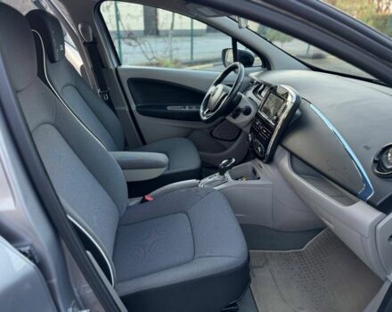 Коричневый Рено Зое, объемом двигателя 0 л и пробегом 133 тыс. км за 5999 $, фото 10 на Automoto.ua