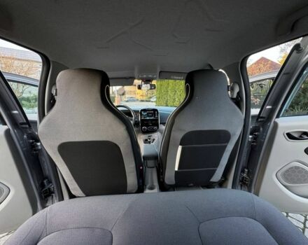 Коричневый Рено Зое, объемом двигателя 0 л и пробегом 133 тыс. км за 5999 $, фото 14 на Automoto.ua