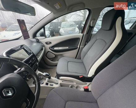 Коричневый Рено Зое, объемом двигателя 0 л и пробегом 129 тыс. км за 6200 $, фото 21 на Automoto.ua