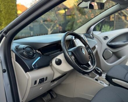 Коричневый Рено Зое, объемом двигателя 0 л и пробегом 133 тыс. км за 5999 $, фото 18 на Automoto.ua