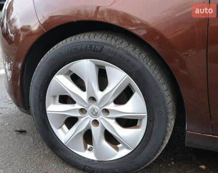 Коричневий Рено Зое, об'ємом двигуна 0 л та пробігом 143 тис. км за 6700 $, фото 14 на Automoto.ua