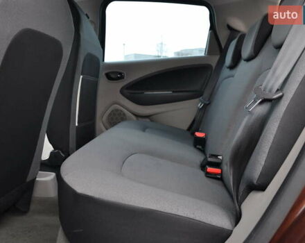 Коричневий Рено Зое, об'ємом двигуна 0 л та пробігом 143 тис. км за 6700 $, фото 19 на Automoto.ua