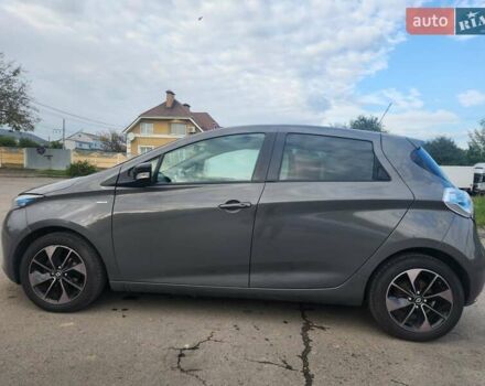 Коричневый Рено Зое, объемом двигателя 0 л и пробегом 200 тыс. км за 9200 $, фото 2 на Automoto.ua