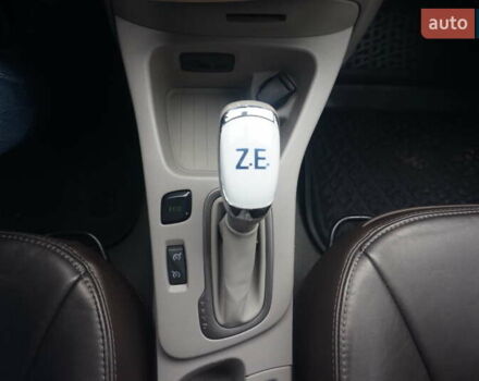 Коричневий Рено Зое, об'ємом двигуна 0 л та пробігом 220 тис. км за 9000 $, фото 34 на Automoto.ua