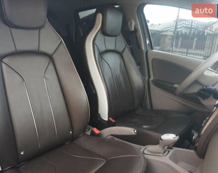 Коричневий Рено Зое, об'ємом двигуна 0 л та пробігом 220 тис. км за 9000 $, фото 37 на Automoto.ua