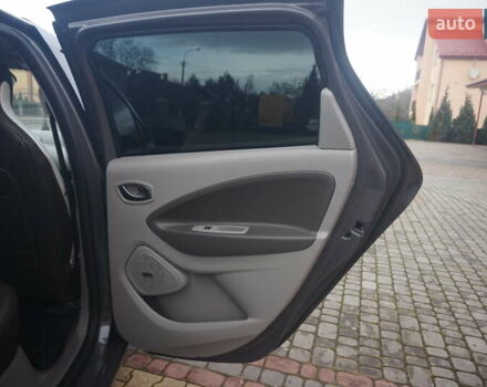 Коричневий Рено Зое, об'ємом двигуна 0 л та пробігом 220 тис. км за 9000 $, фото 39 на Automoto.ua