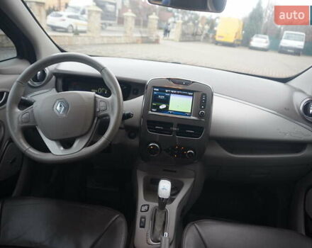 Коричневий Рено Зое, об'ємом двигуна 0 л та пробігом 220 тис. км за 9000 $, фото 45 на Automoto.ua