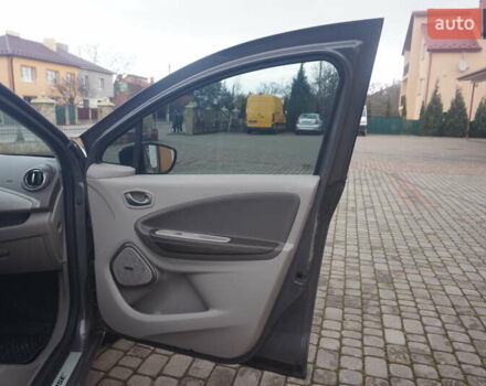 Коричневий Рено Зое, об'ємом двигуна 0 л та пробігом 220 тис. км за 9000 $, фото 35 на Automoto.ua