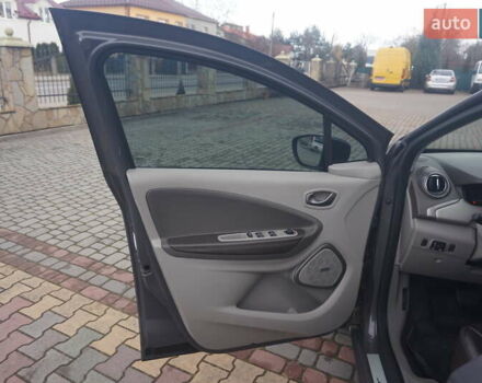 Коричневий Рено Зое, об'ємом двигуна 0 л та пробігом 220 тис. км за 9000 $, фото 25 на Automoto.ua