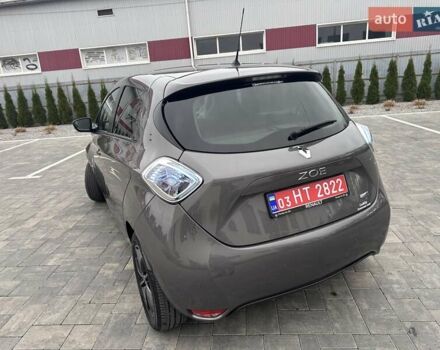 Коричневый Рено Зое, объемом двигателя 0 л и пробегом 35 тыс. км за 11600 $, фото 5 на Automoto.ua