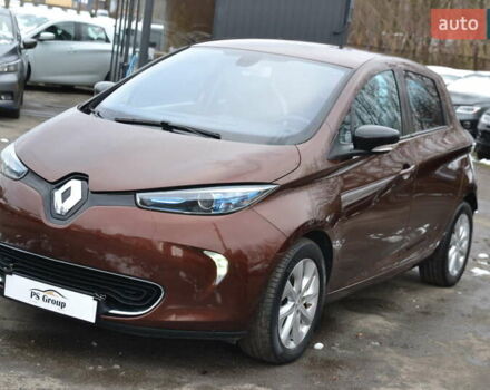 Коричневый Рено Зое, объемом двигателя 0 л и пробегом 143 тыс. км за 6700 $, фото 1 на Automoto.ua