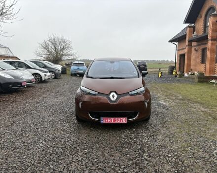 Коричневый Рено Зое, объемом двигателя 0 л и пробегом 129 тыс. км за 6200 $, фото 1 на Automoto.ua