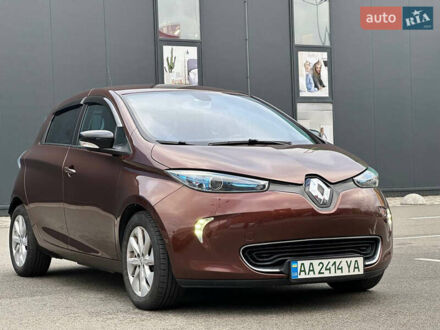 Рено Зое 2015 у Києві на Automoto.ua Коричневий Рено Зое, об'ємом двигуна 0 л та пробігом 126 тис. км за 7200 $, фото 1 на Automoto.ua