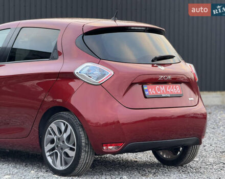 Красный Рено Зое, объемом двигателя 0 л и пробегом 120 тыс. км за 9499 $, фото 10 на Automoto.ua