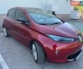 Красный Рено Зое, объемом двигателя 0 л и пробегом 87 тыс. км за 9800 $, фото 1 на Automoto.ua