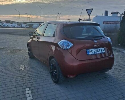 Красный Рено Зое, объемом двигателя 0 л и пробегом 105 тыс. км за 9300 $, фото 2 на Automoto.ua