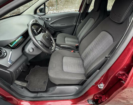 Червоний Рено Зое, об'ємом двигуна 0 л та пробігом 116 тис. км за 9500 $, фото 11 на Automoto.ua