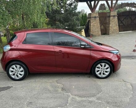 Красный Рено Зое, объемом двигателя 0 л и пробегом 88 тыс. км за 9000 $, фото 1 на Automoto.ua