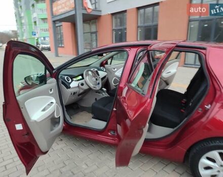 Червоний Рено Зое, об'ємом двигуна 0 л та пробігом 120 тис. км за 8900 $, фото 30 на Automoto.ua