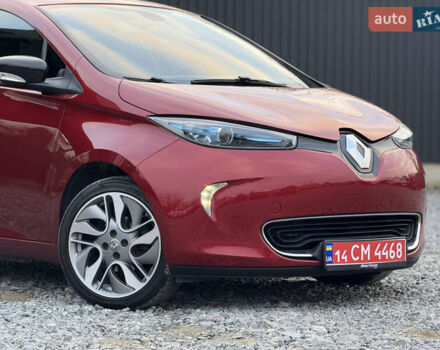 Красный Рено Зое, объемом двигателя 0 л и пробегом 120 тыс. км за 9499 $, фото 5 на Automoto.ua