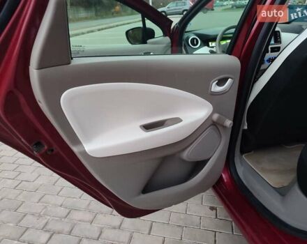 Червоний Рено Зое, об'ємом двигуна 0 л та пробігом 120 тис. км за 8888 $, фото 15 на Automoto.ua