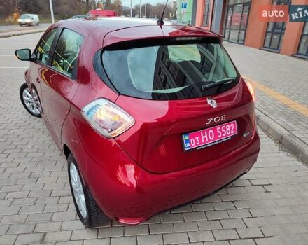 Червоний Рено Зое, об'ємом двигуна 0 л та пробігом 120 тис. км за 8888 $, фото 64 на Automoto.ua