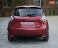 Красный Рено Зое, объемом двигателя 0 л и пробегом 142 тыс. км за 8650 $, фото 5 на Automoto.ua