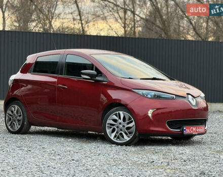 Красный Рено Зое, объемом двигателя 0 л и пробегом 120 тыс. км за 9499 $, фото 7 на Automoto.ua