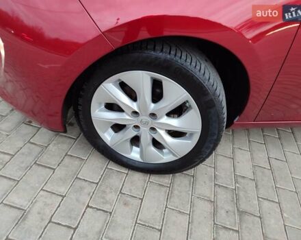 Червоний Рено Зое, об'ємом двигуна 0 л та пробігом 120 тис. км за 8888 $, фото 71 на Automoto.ua