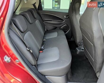 Рено Зое 2017 в Львове на Automoto.ua Красный Рено Зое, объемом двигателя 0 л и пробегом 144 тыс. км за 8750 $, фото 14 на Automoto.ua