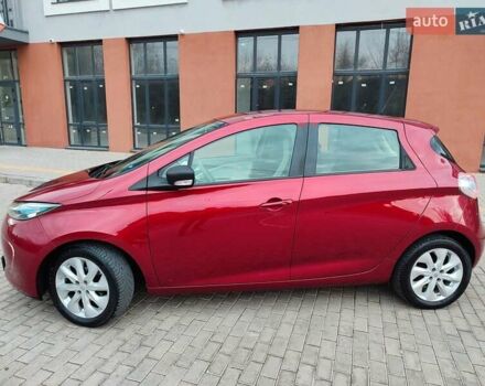 Красный Рено Зое, объемом двигателя 0 л и пробегом 120 тыс. км за 8899 $, фото 6 на Automoto.ua