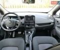 Красный Рено Зое, объемом двигателя 0 л и пробегом 140 тыс. км за 8450 $, фото 9 на Automoto.ua