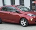 Красный Рено Зое, объемом двигателя 0 л и пробегом 142 тыс. км за 8650 $, фото 1 на Automoto.ua
