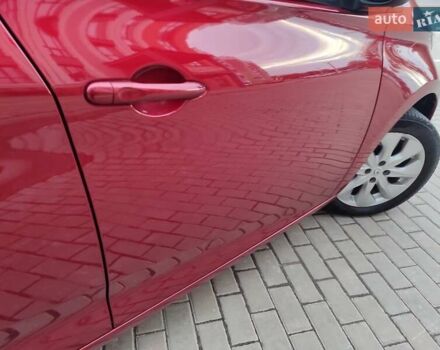 Червоний Рено Зое, об'ємом двигуна 0 л та пробігом 120 тис. км за 8900 $, фото 19 на Automoto.ua