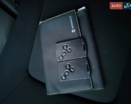 Червоний Рено Зое, об'ємом двигуна 0 л та пробігом 120 тис. км за 8888 $, фото 1 на Automoto.ua