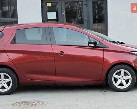 Красный Рено Зое, объемом двигателя 0 л и пробегом 142 тыс. км за 8650 $, фото 2 на Automoto.ua