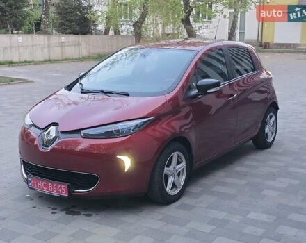 Красный Рено Зое, объемом двигателя 0 л и пробегом 142 тыс. км за 8650 $, фото 8 на Automoto.ua