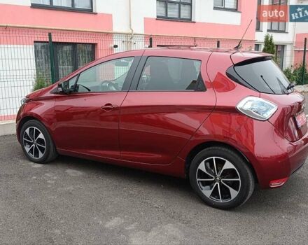 Красный Рено Зое, объемом двигателя 0 л и пробегом 77 тыс. км за 10500 $, фото 7 на Automoto.ua