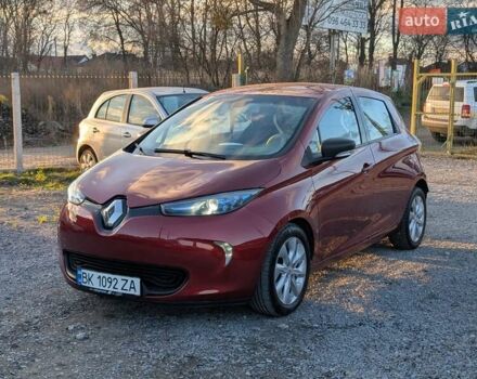 Красный Рено Зое, объемом двигателя 0 л и пробегом 178 тыс. км за 8850 $, фото 3 на Automoto.ua