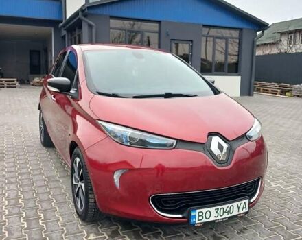 Красный Рено Зое, объемом двигателя 0 л и пробегом 120 тыс. км за 9750 $, фото 3 на Automoto.ua