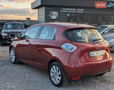 Красный Рено Зое, объемом двигателя 0 л и пробегом 178 тыс. км за 8850 $, фото 15 на Automoto.ua