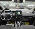 Красный Рено Зое, объемом двигателя 0 л и пробегом 106 тыс. км за 11500 $, фото 12 на Automoto.ua