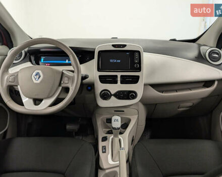 Червоний Рено Зое, об'ємом двигуна 0 л та пробігом 80 тис. км за 6700 $, фото 17 на Automoto.ua