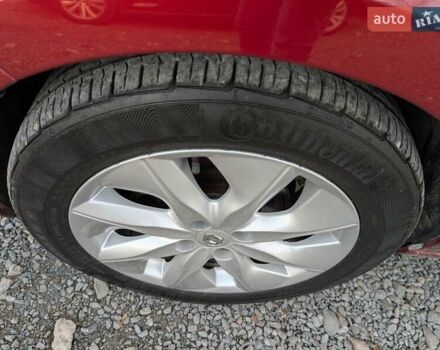 Красный Рено Зое, объемом двигателя 0 л и пробегом 178 тыс. км за 8850 $, фото 21 на Automoto.ua