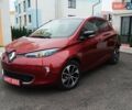 Красный Рено Зое, объемом двигателя 0 л и пробегом 77 тыс. км за 10500 $, фото 1 на Automoto.ua
