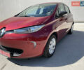 Красный Рено Зое, объемом двигателя 0 л и пробегом 102 тыс. км за 8900 $, фото 5 на Automoto.ua